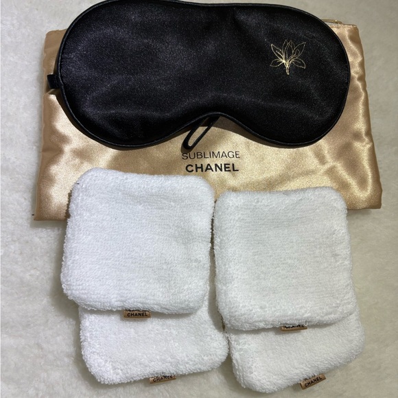 CHANEL Accessories - CHANEL Sublimage Black  Eye Mask  and White Terry Pads
